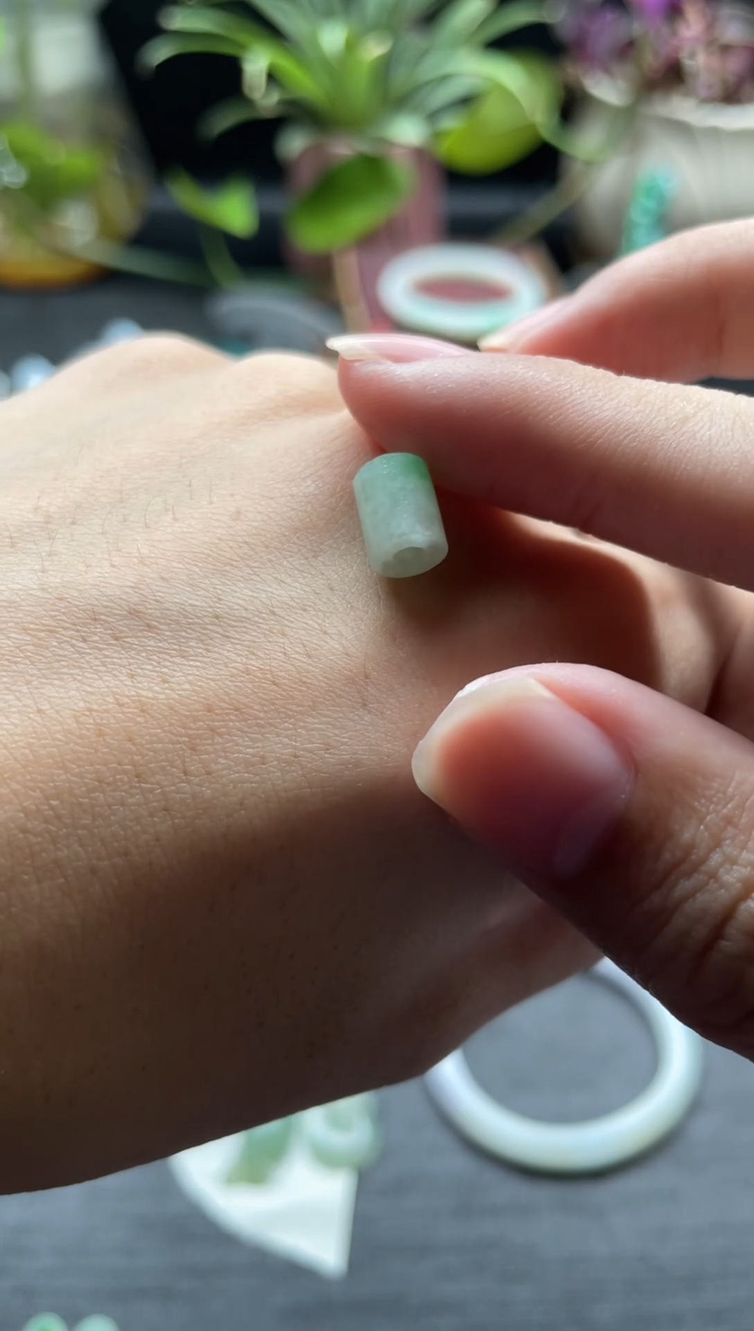 翡翠未镶嵌颈饰吊坠