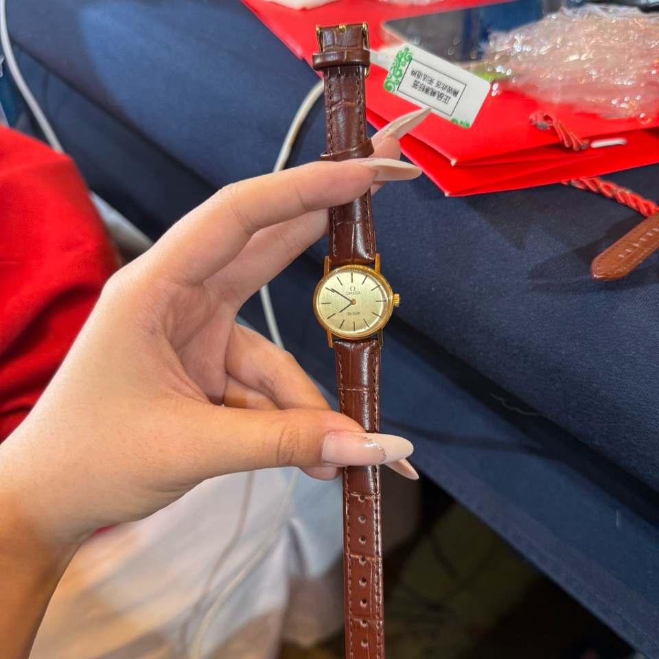 95新 Omega/欧米茄  手动机械后钻24.5*22.5mm/公价32999/w11495