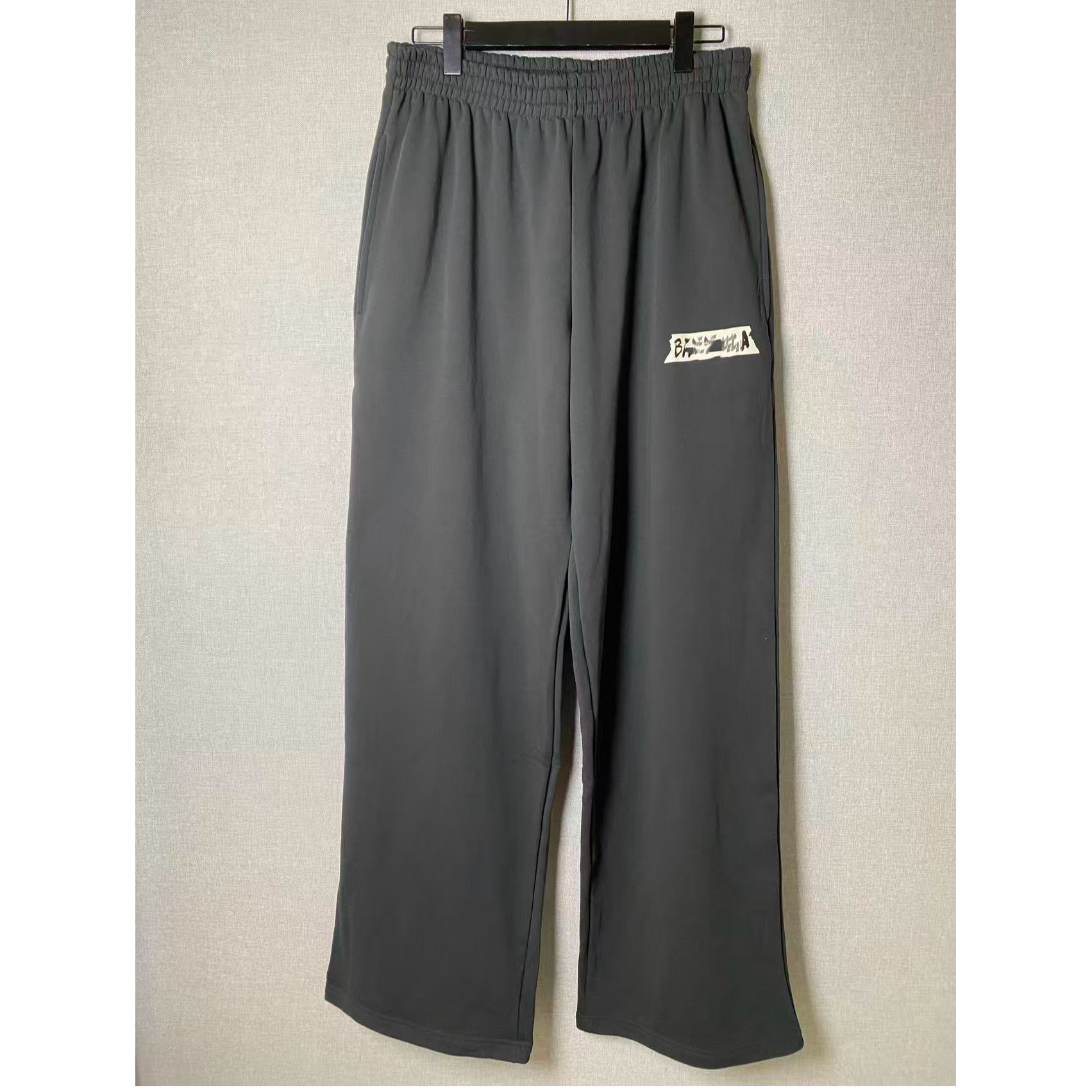 26ss新款仿纸白胶带休闲卫裤