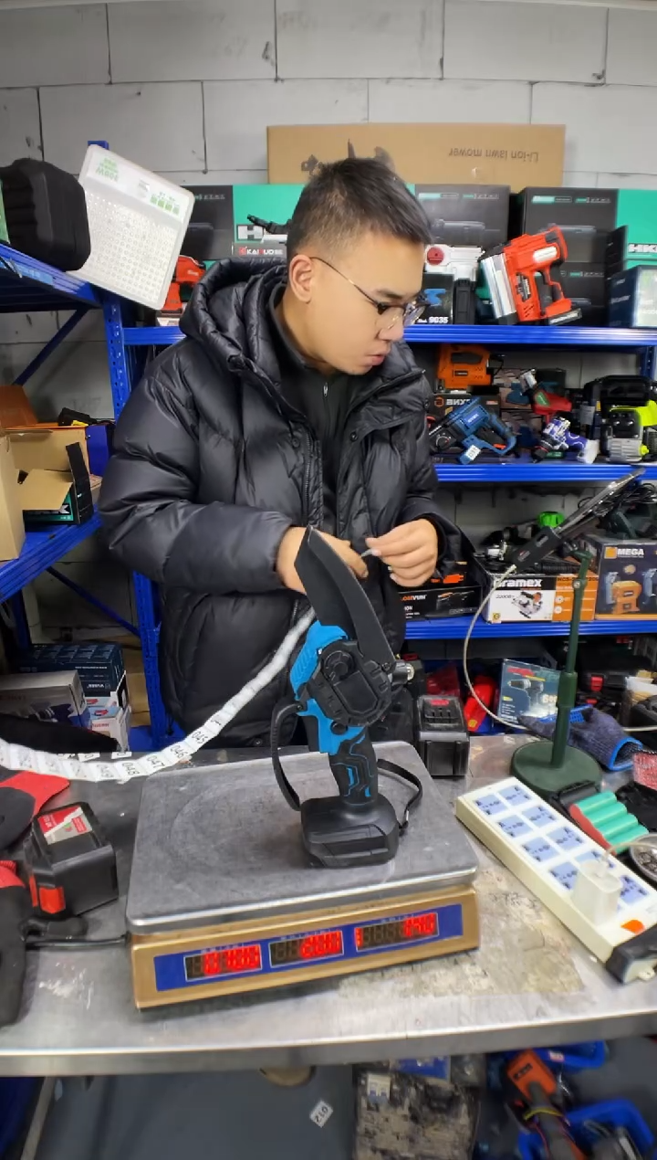 用****0二手工具听讲解看图片下单 没有运费险033