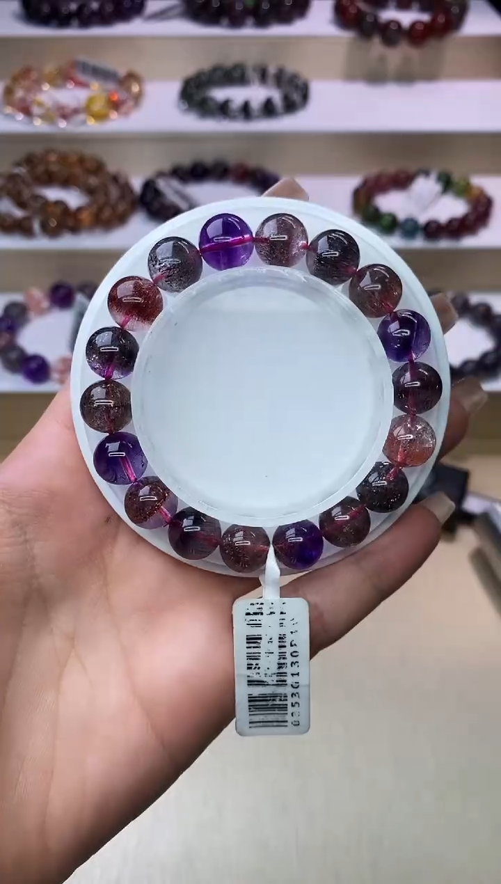 【闪购商品】水晶手链未镶嵌黑加仑超七10m+