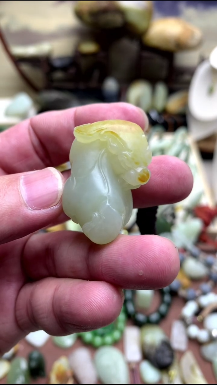 【闪购商品】和田玉颈饰未镶嵌子料貔貅 苏工