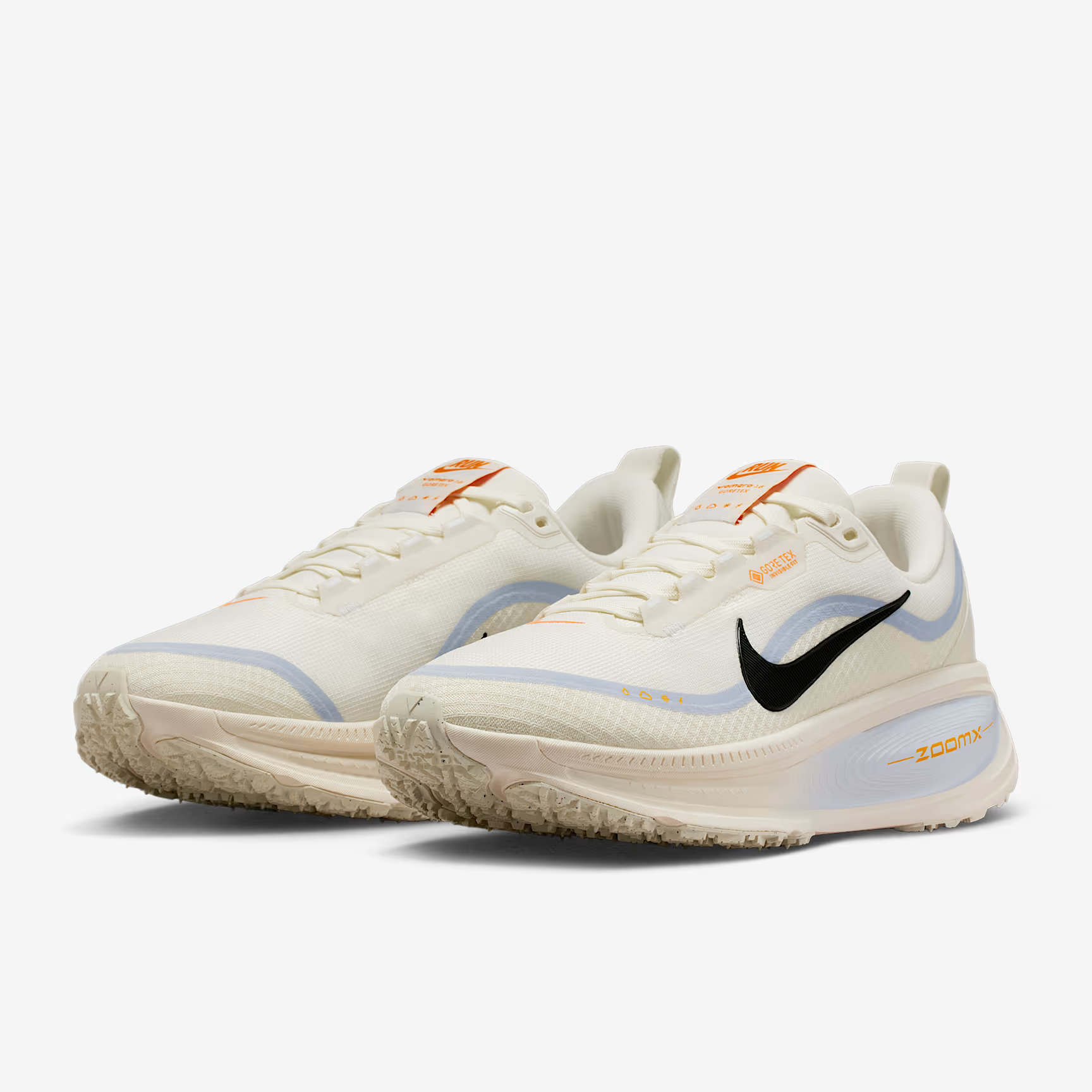 耐克/NIKE女子米色Vomero18迈柔反光条防水公路跑步鞋 HQ7002100