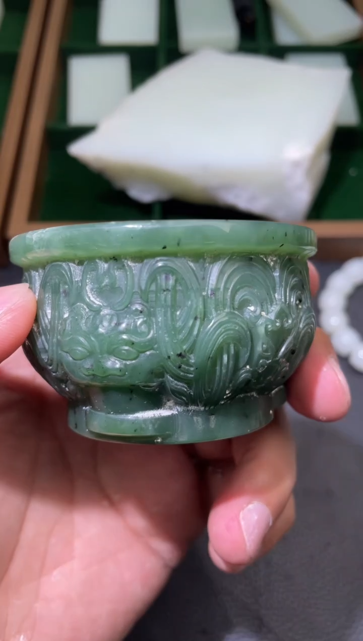 未镶嵌和田玉把件观杯子