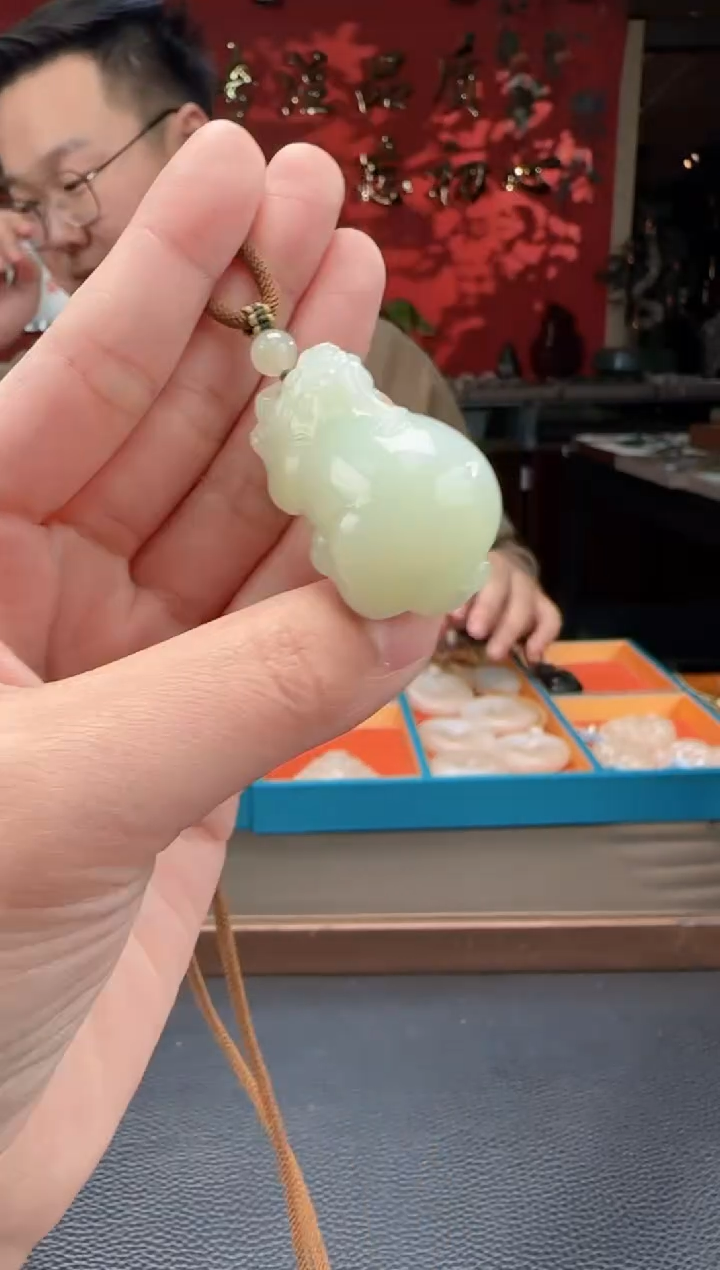 【闪购商品】和田玉颈饰未镶嵌白玉貔貅