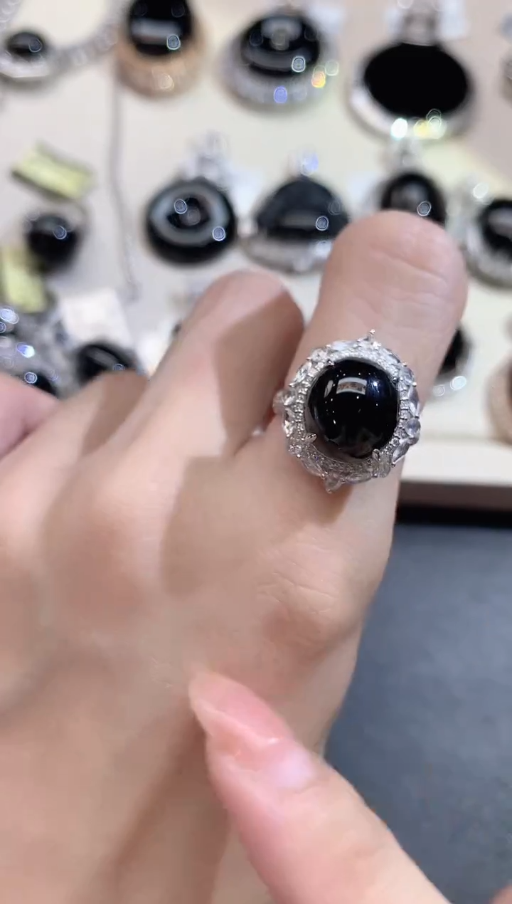 翡翠戒指18K金镶嵌D37