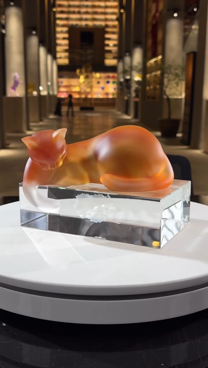 摆件CS0202044琥珀金捞鱼的猫+透明底座