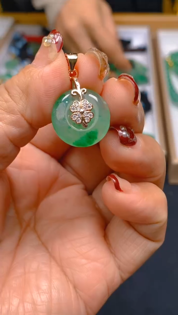 【闪购商品】石英质玉颈饰未镶嵌冰美人非洲翠038