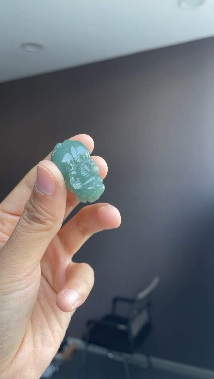 吊坠(不含链)未镶嵌翡翠天然缅甸A货翡翠