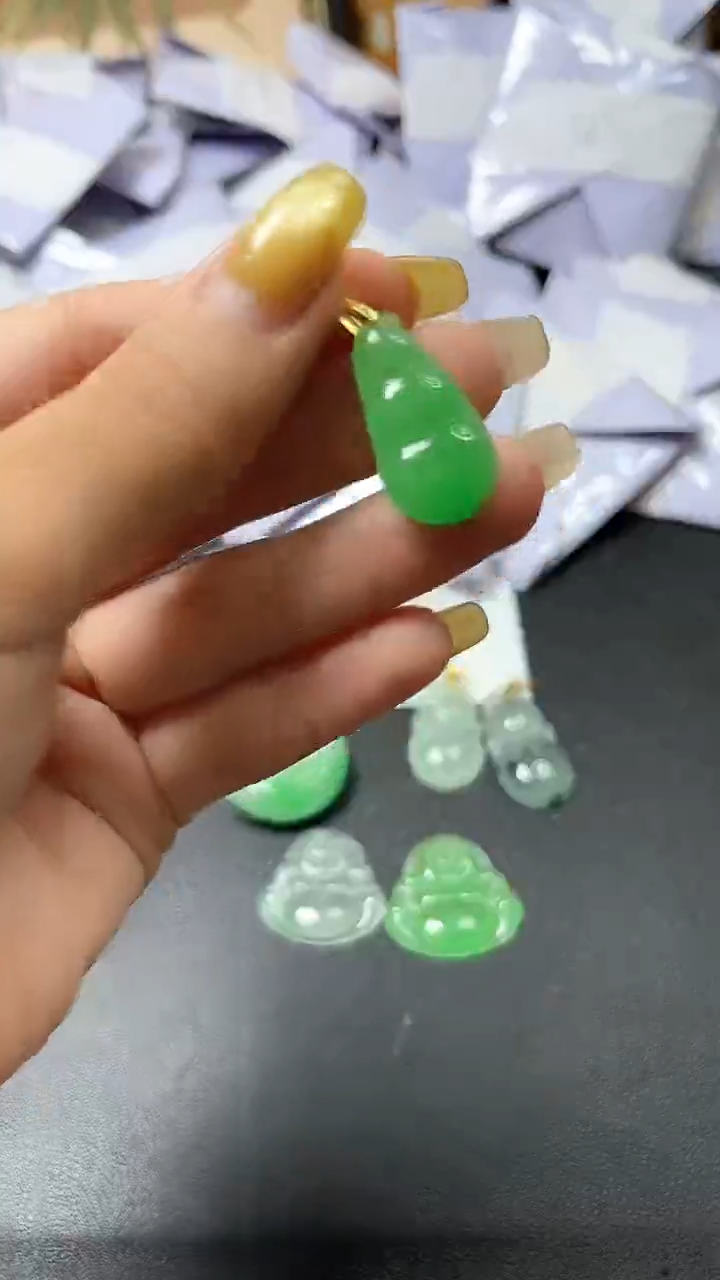 时尚女士精品吊坠