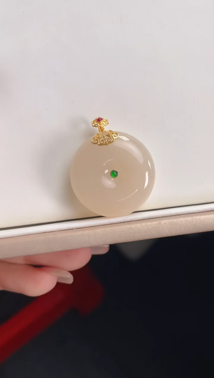 【闪购商品】和田玉颈饰18K金镶嵌藕粉平安扣卡28mm