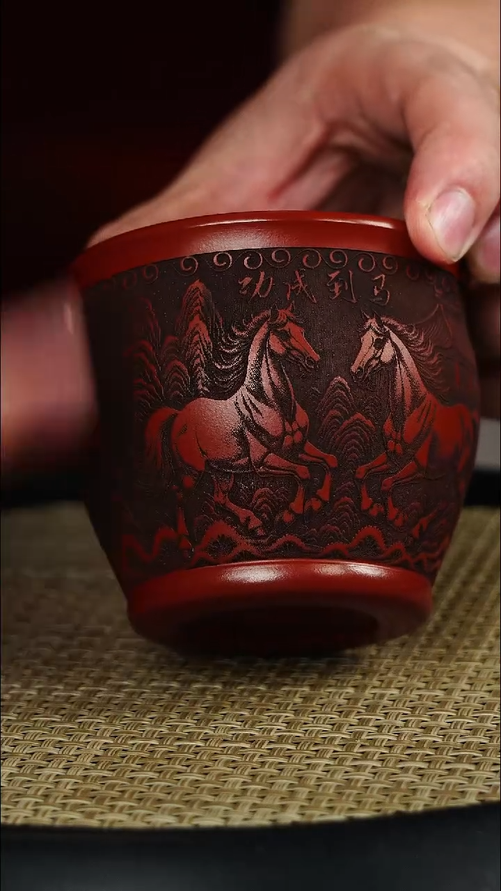 茶壶紫砂大红袍 主人杯 刻绘马