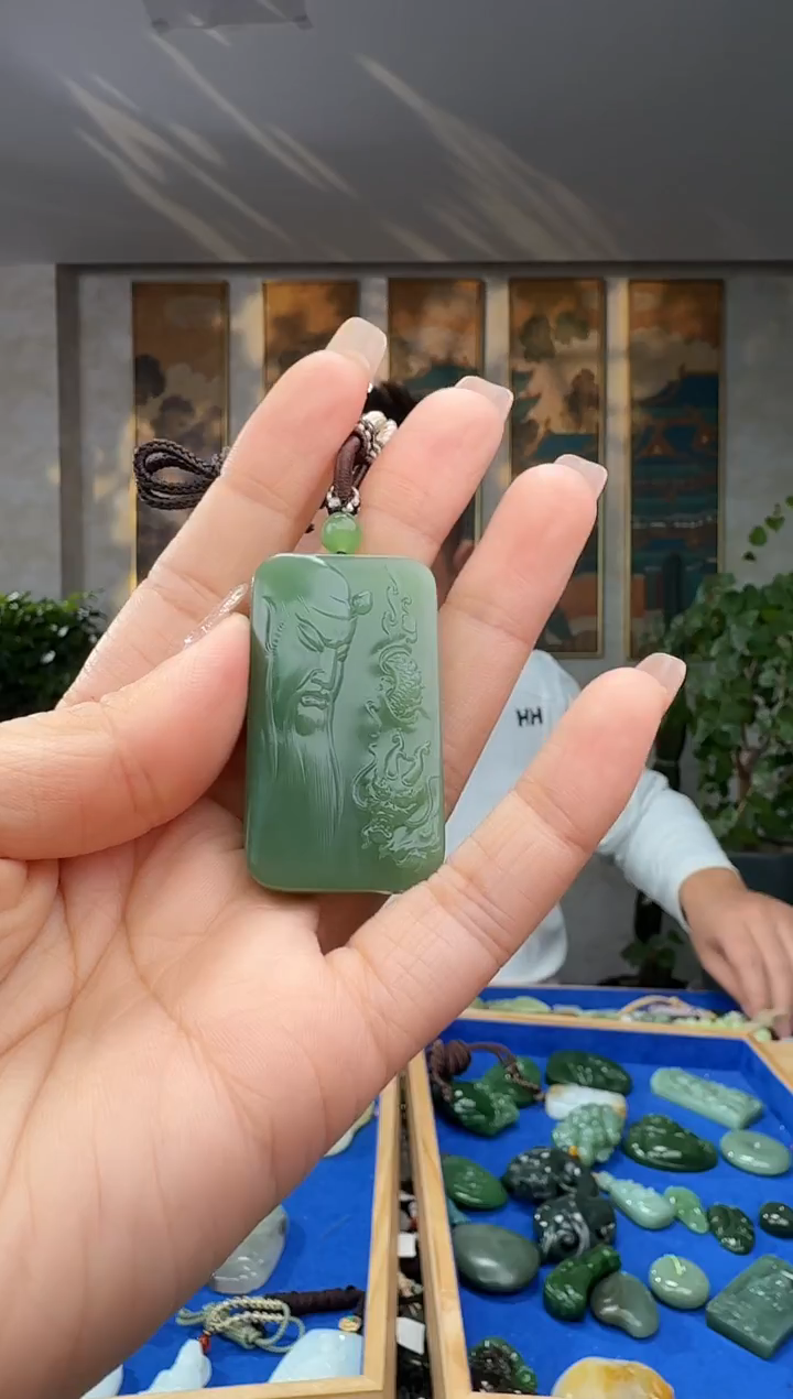 颈饰未镶嵌和田玉拍一发一