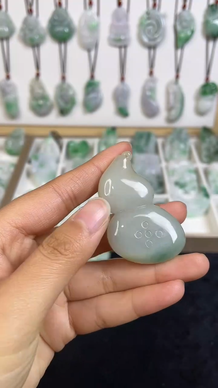 颈饰未镶嵌翡翠1