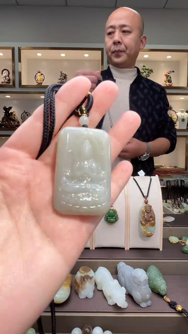 颈饰未镶嵌和田玉苏