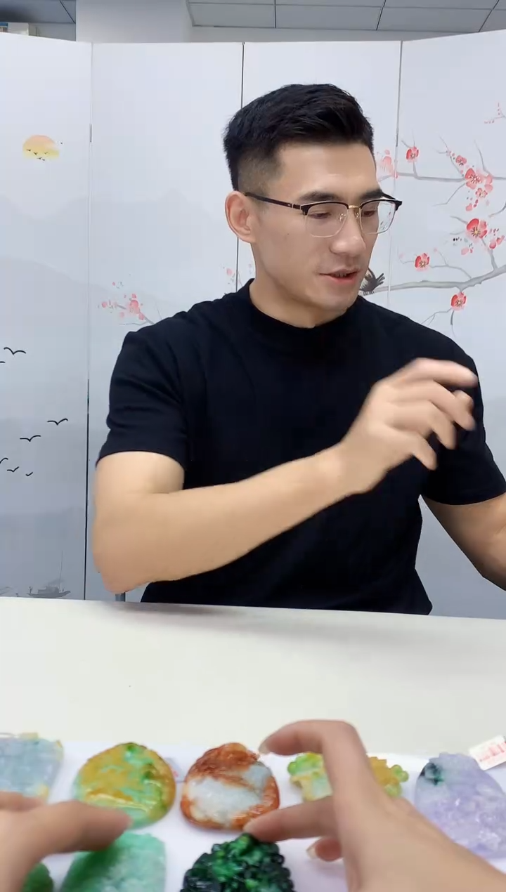 【闪购商品】定制翡翠未镶嵌5157lr-毛货挂件