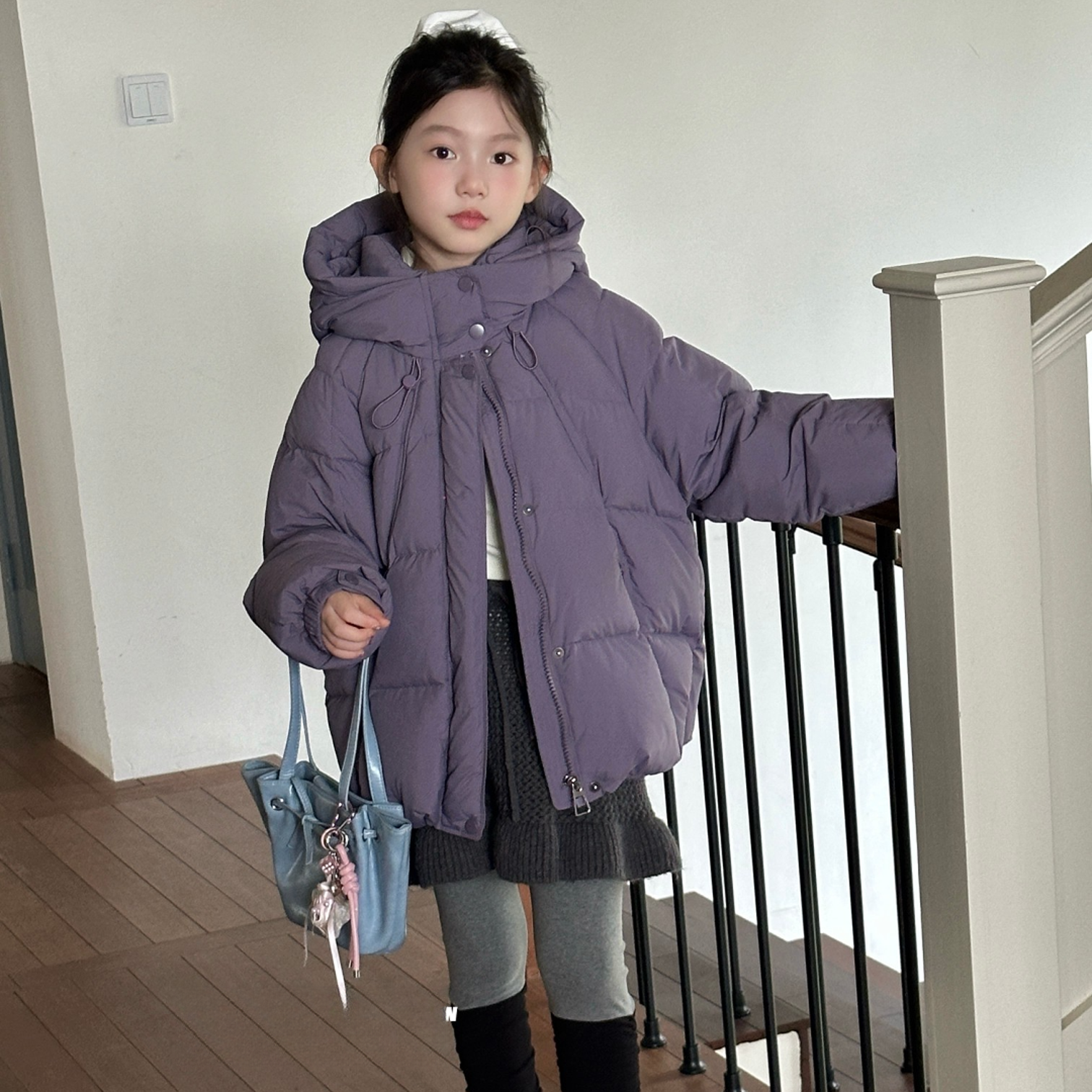 【豪宝贝】2025FW经典纯色简约连帽保暖羽绒服3517