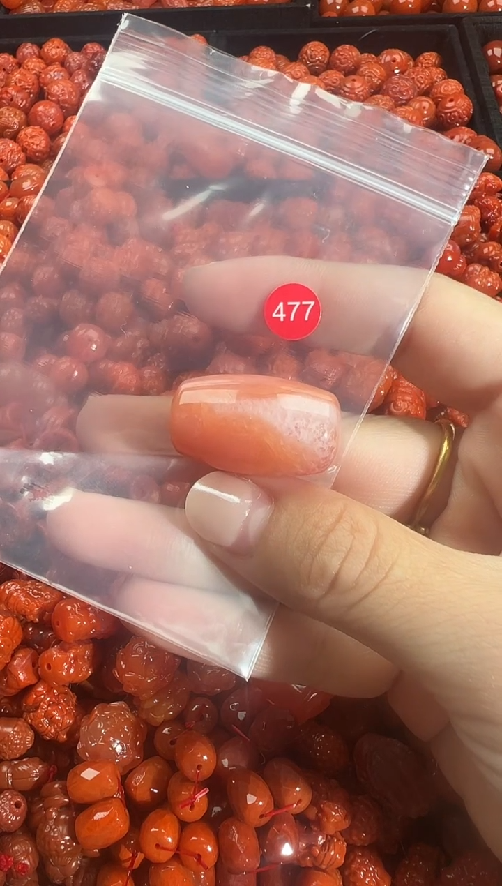 颈饰未镶嵌南红玛瑙1