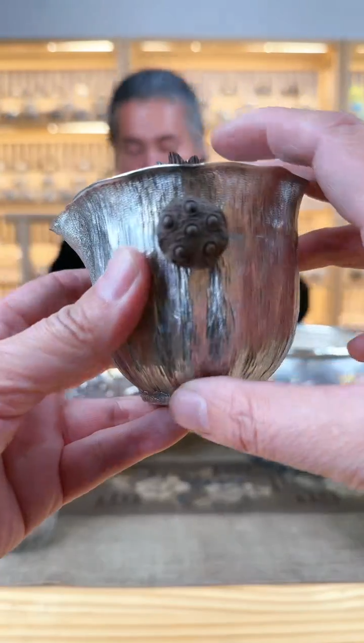 【闪购商品】莲花仿生器手抓壶足银