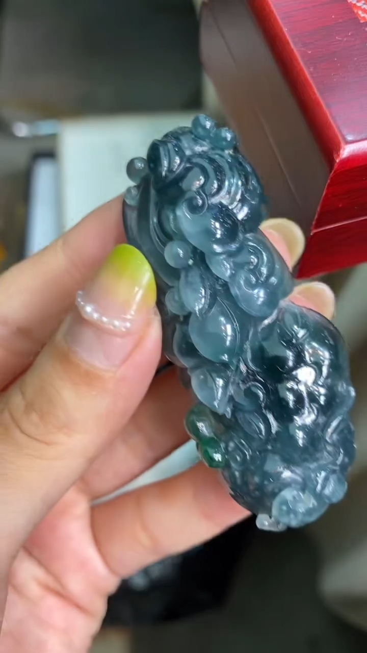 翡翠未镶嵌颈饰********3