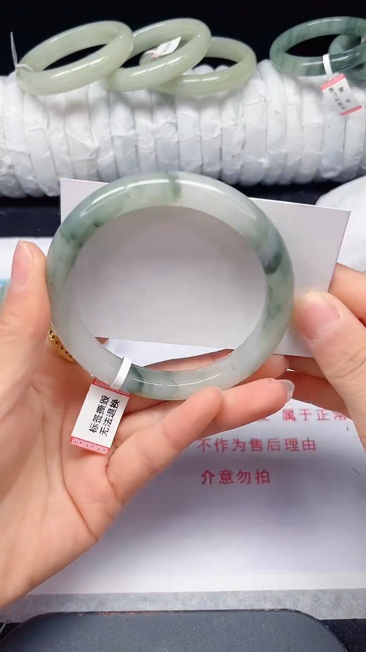未镶嵌手镯石英质玉351-62/63
