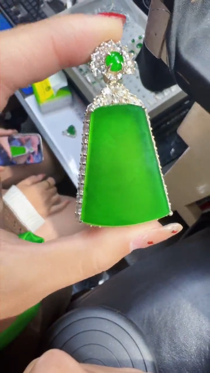 【闪购商品】定制翡翠未镶嵌无事牌商品多样性发货1