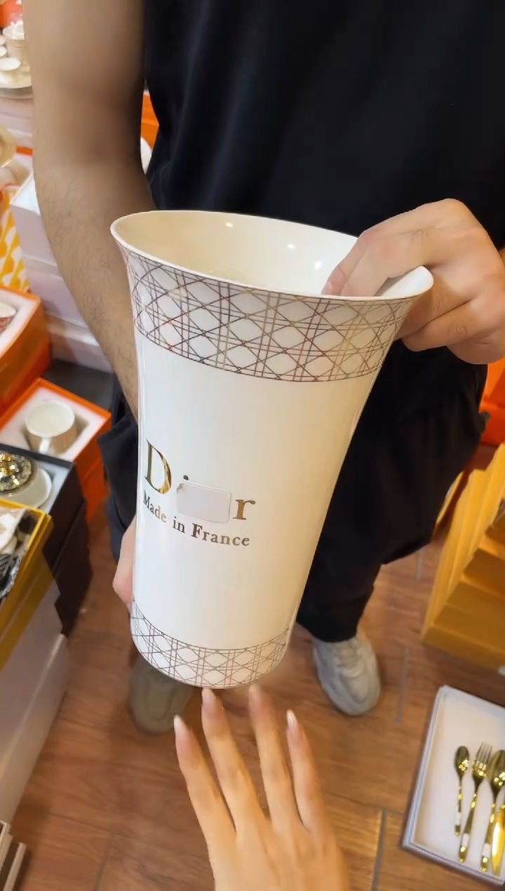 杯鸿辉家品牌瓷器，京东包邮！