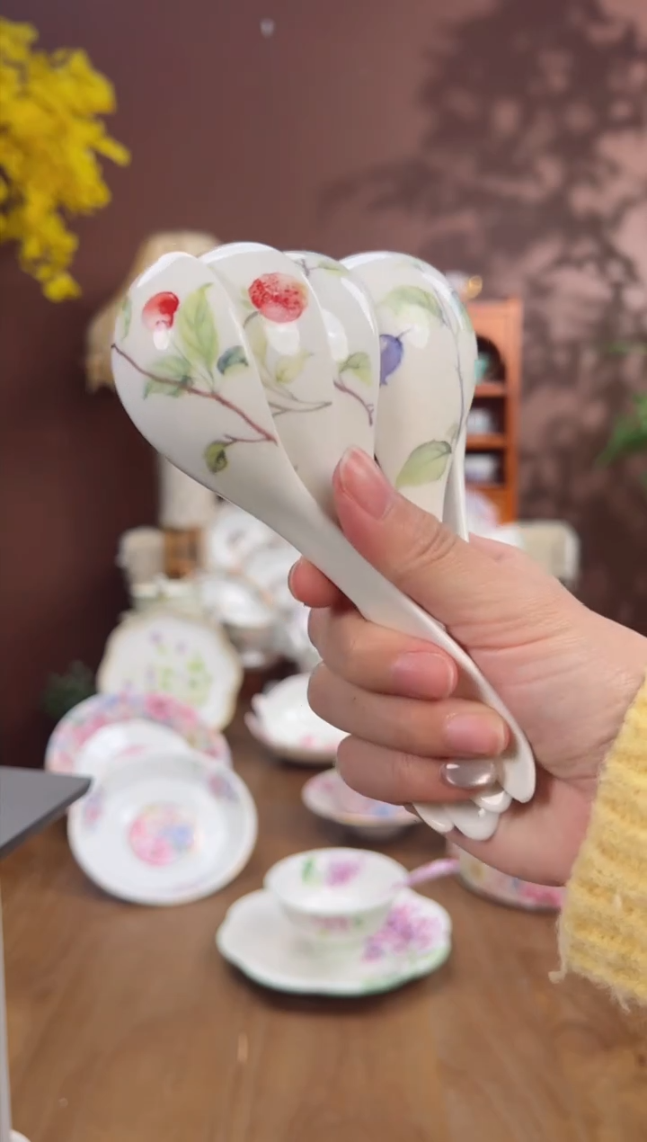 【闪购商品】瓦当浆果中式勺子一套5个