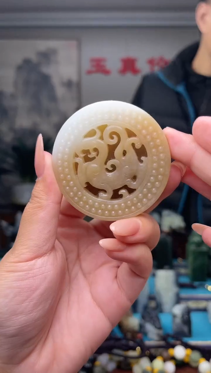 未镶嵌和田玉挂件1