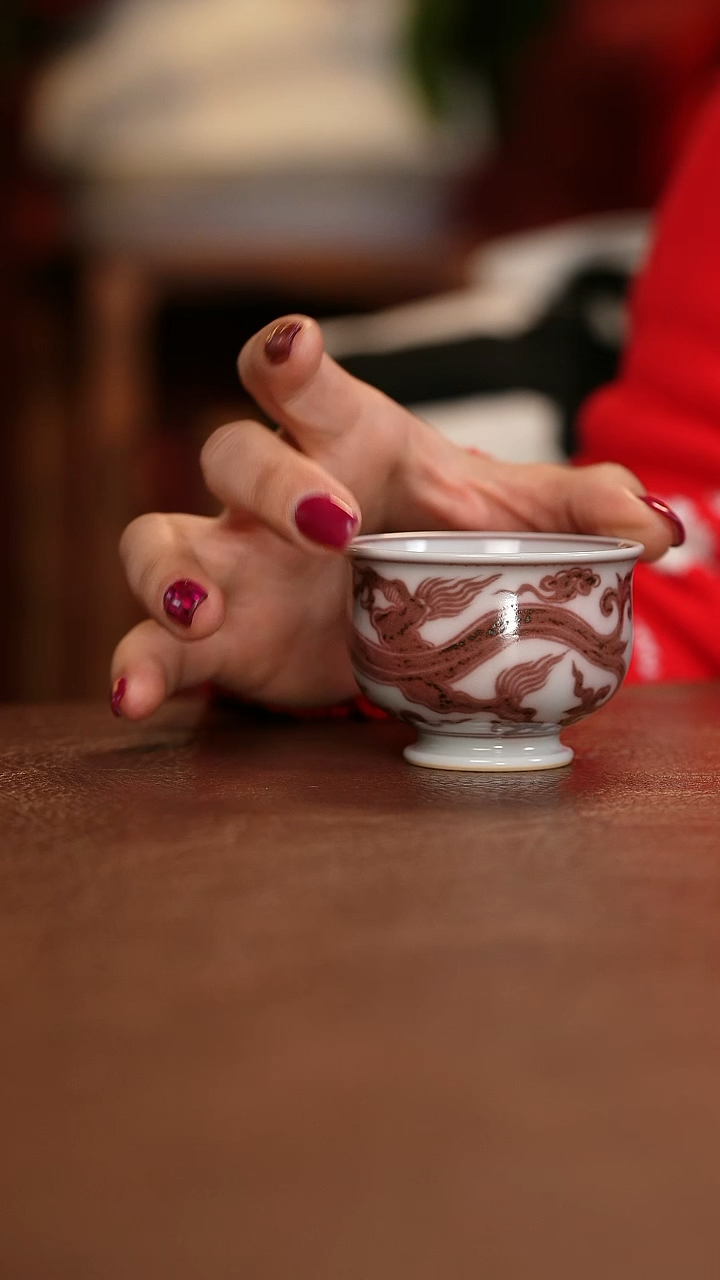 【闪购商品】元青花釉里龙纹杯