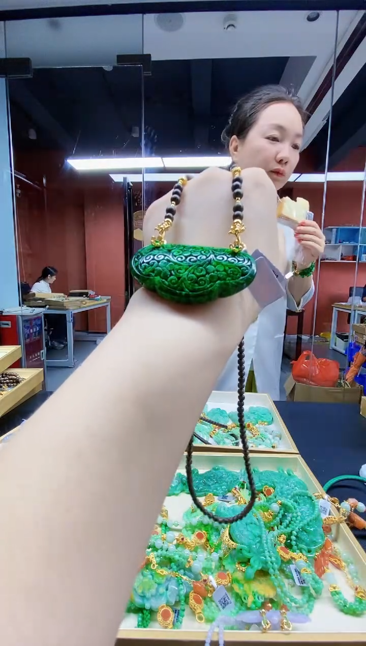 颈饰未镶嵌翡翠翡翠吊坠