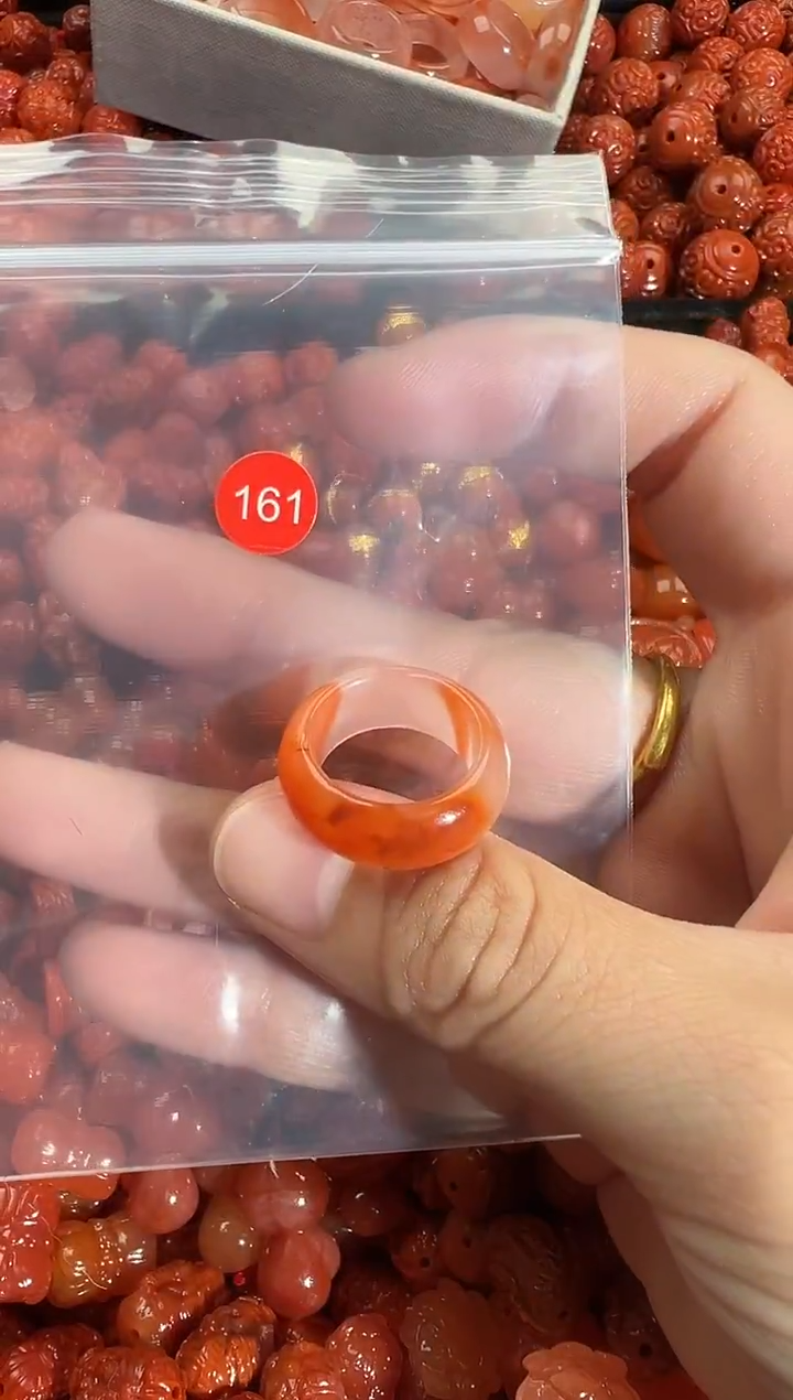 颈饰未镶嵌南红玛瑙听****生1