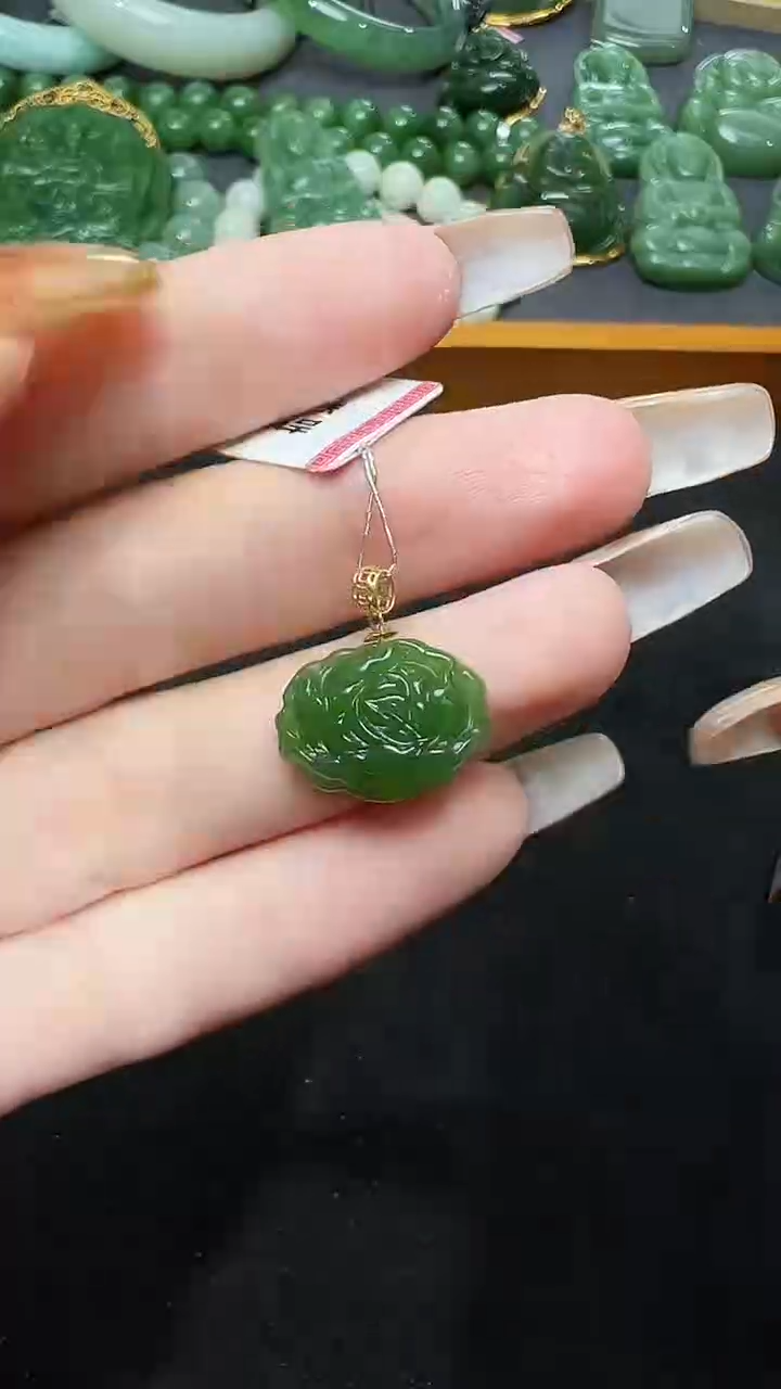 【闪购商品】和田玉吊坠(赠链)未镶嵌27