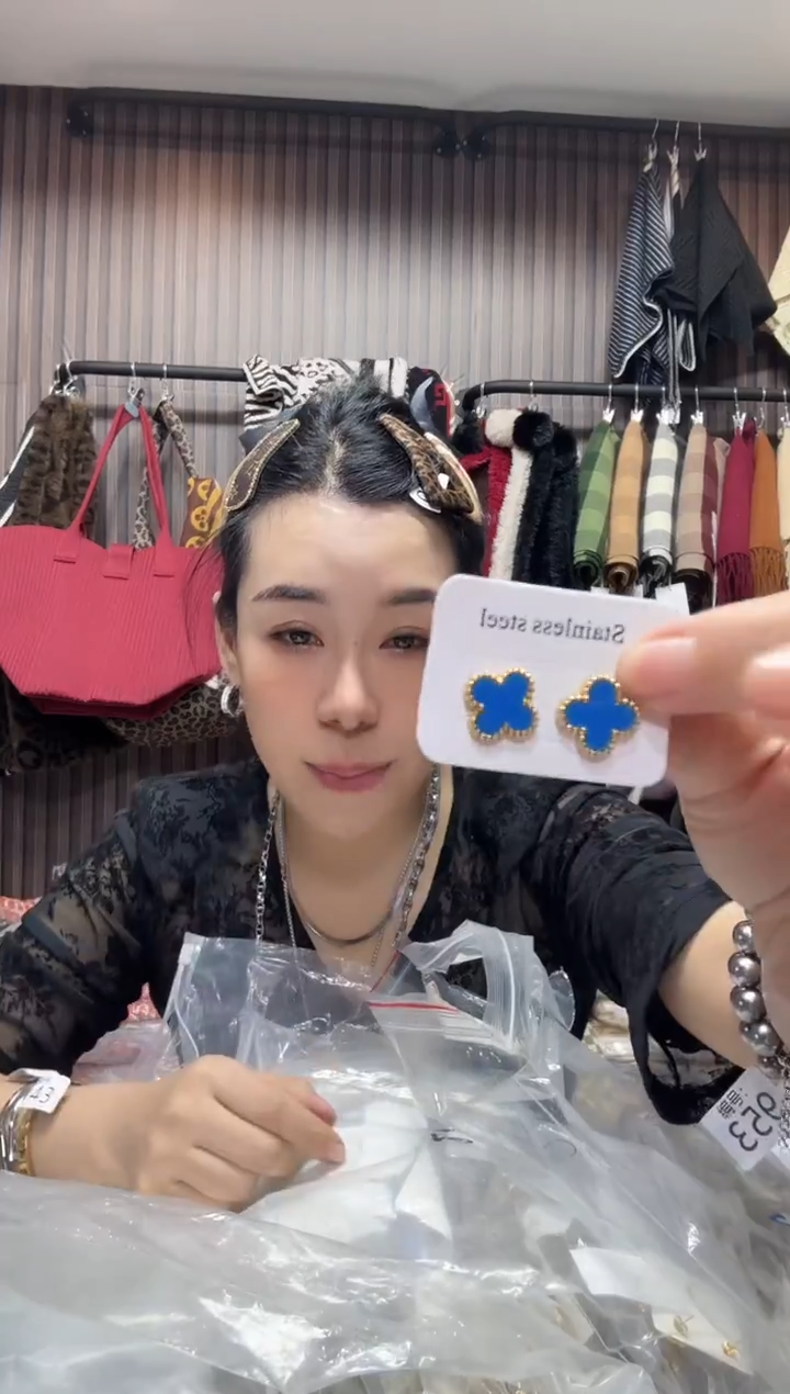 亚麻芳姐孤品福利F73