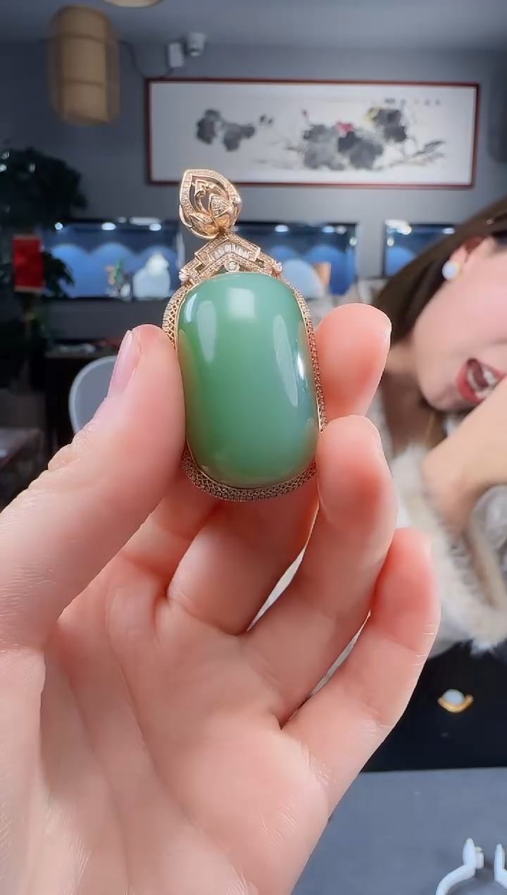 【闪购商品】和田玉吊坠(不含链)18K金镶嵌1