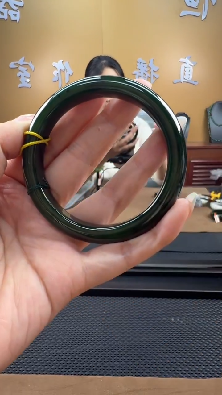 颈饰未镶嵌和田玉手镯57