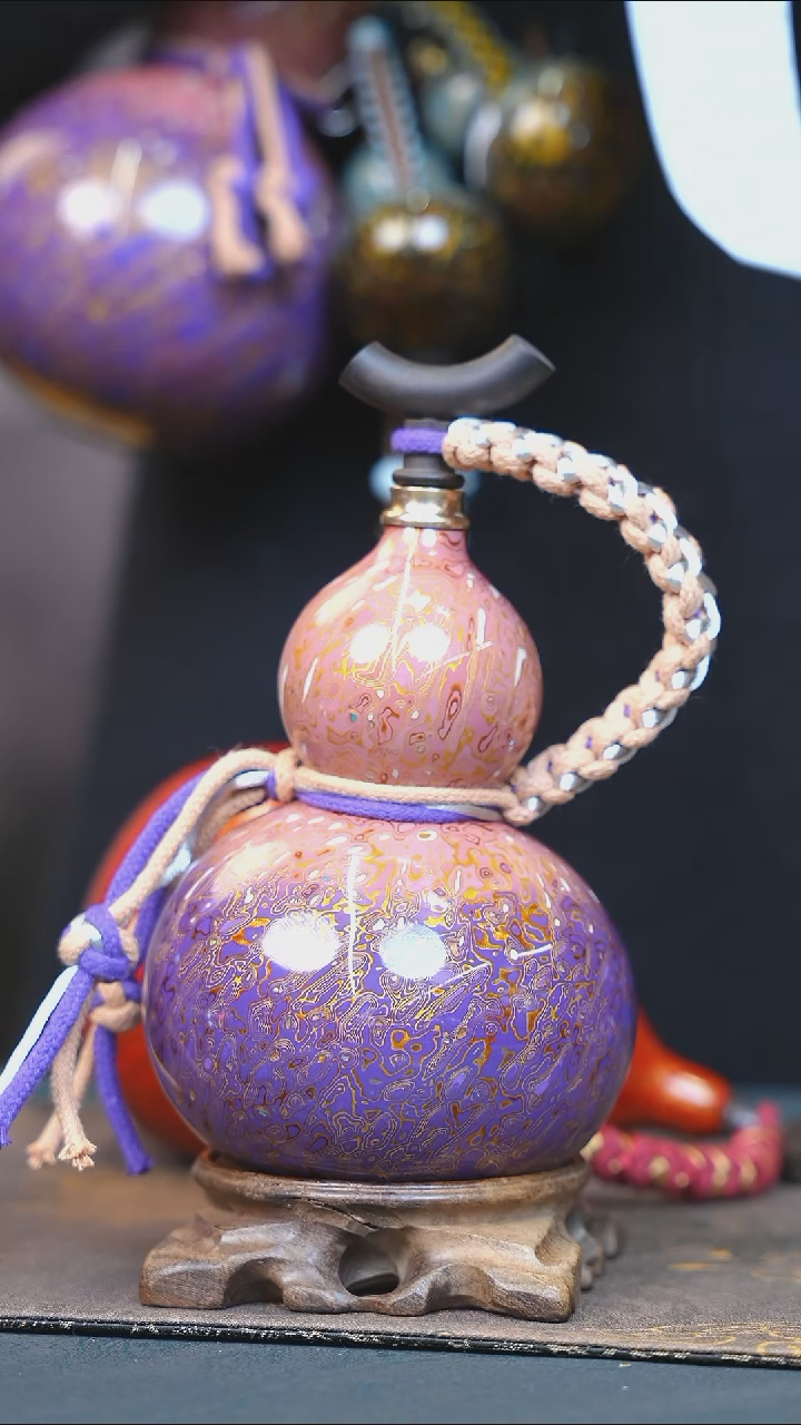 【闪购商品】WV163漆艺酒葫芦不包手串及旋转底座