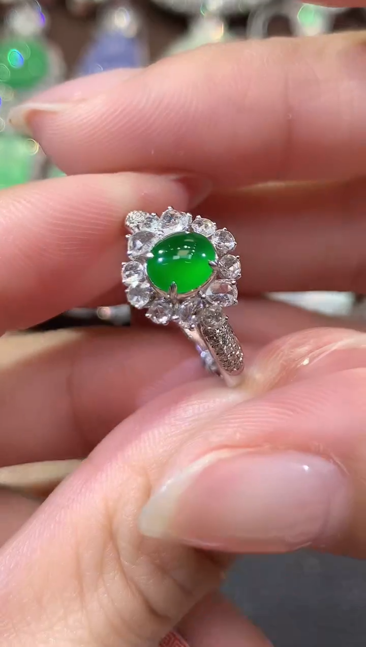 18K金镶嵌戒指翡翠C 48