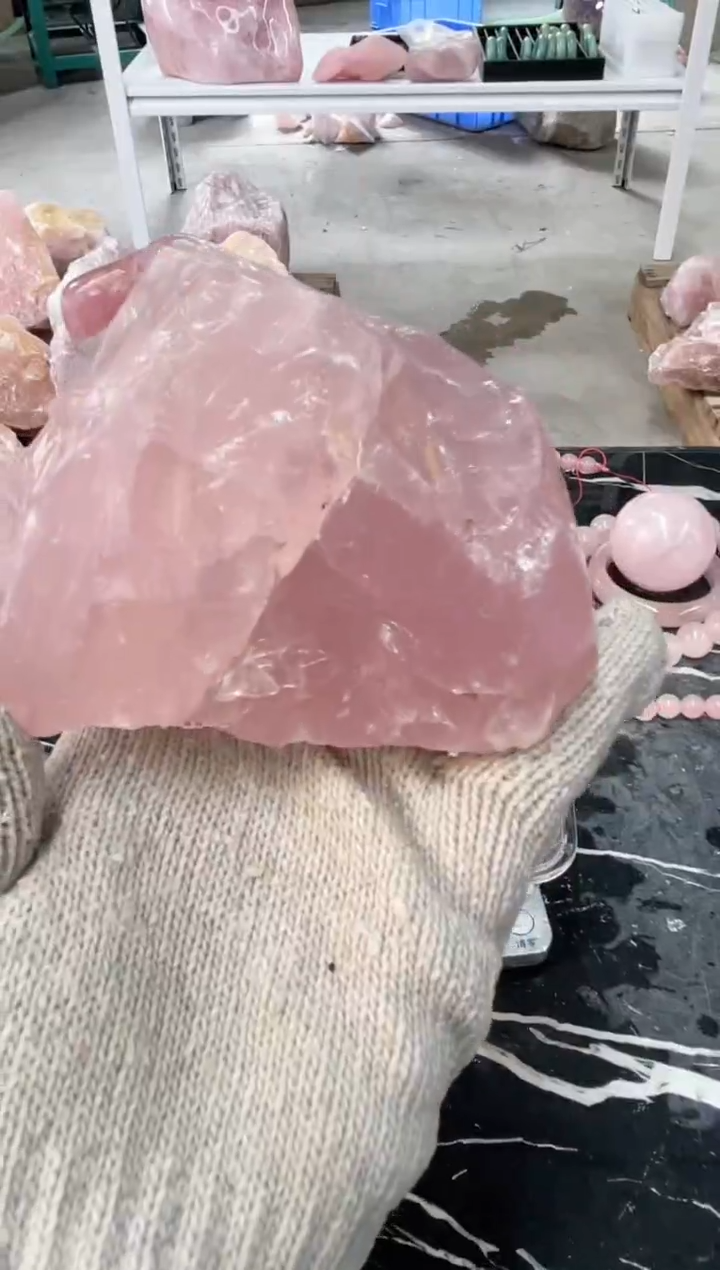 【闪购商品】芙蓉石原石未镶嵌天然粉水晶原石摆件