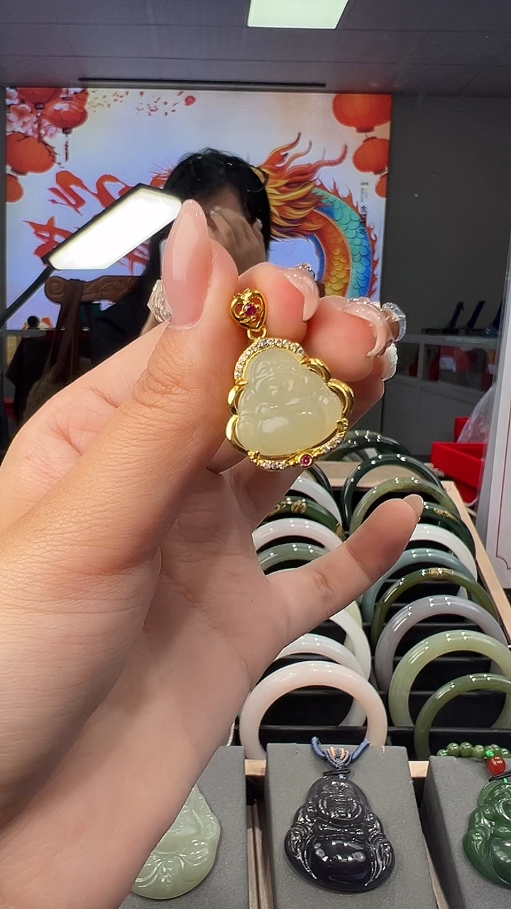 和田玉银S925镶嵌颈饰佛公吊坠