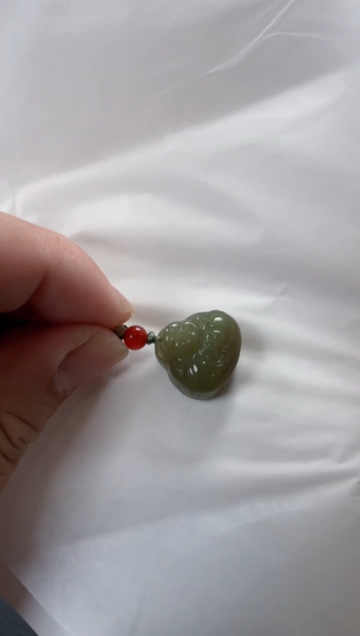 【闪购商品】和田玉（糖玉）颈饰未镶嵌有纹裂