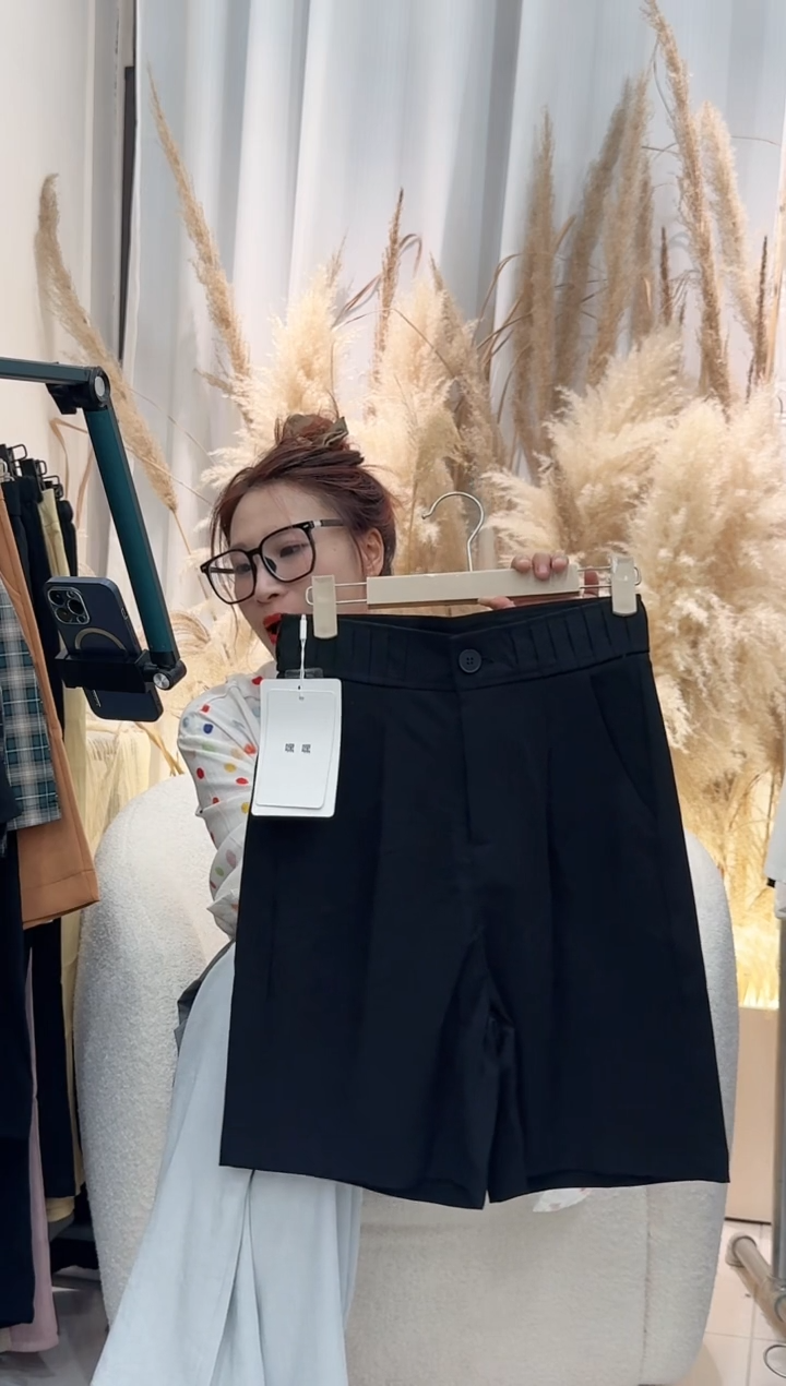 10-M码东阳市嘉霆服装店个体店