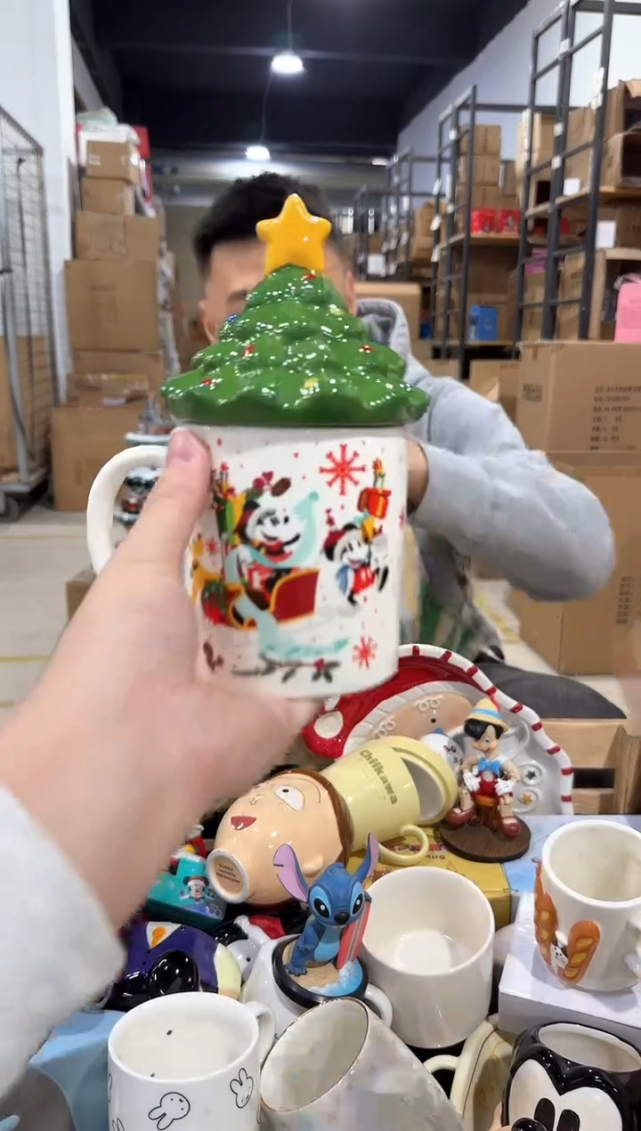 瓷片01款圣诞树米奇带盖杯