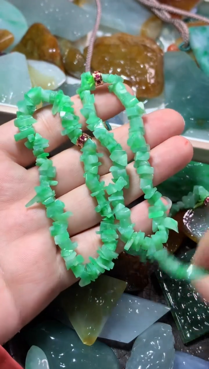 未镶嵌翡翠手串手串多样性发货，一单一条
