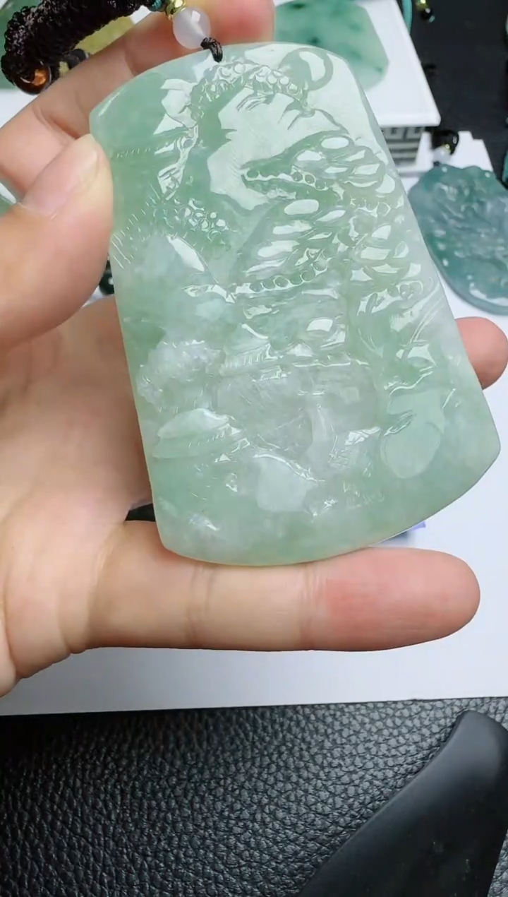 【闪购商品】翡翠吊坠(不含链)未镶嵌1