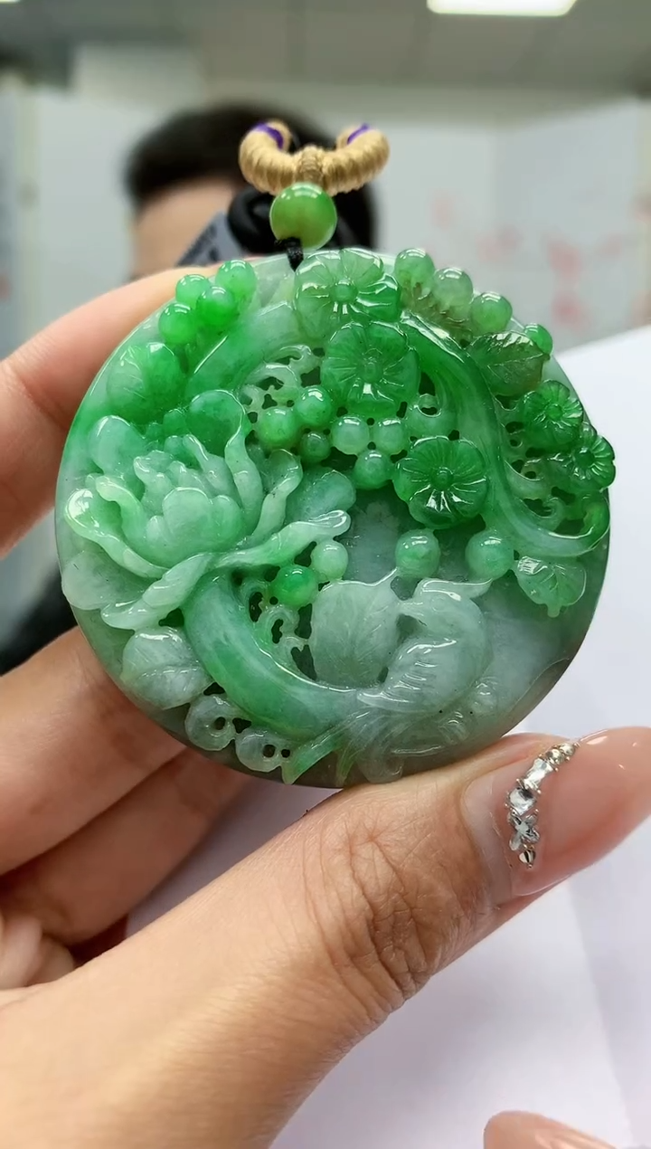 【闪购商品】定制翡翠未镶嵌5153MM-毛货挂件73