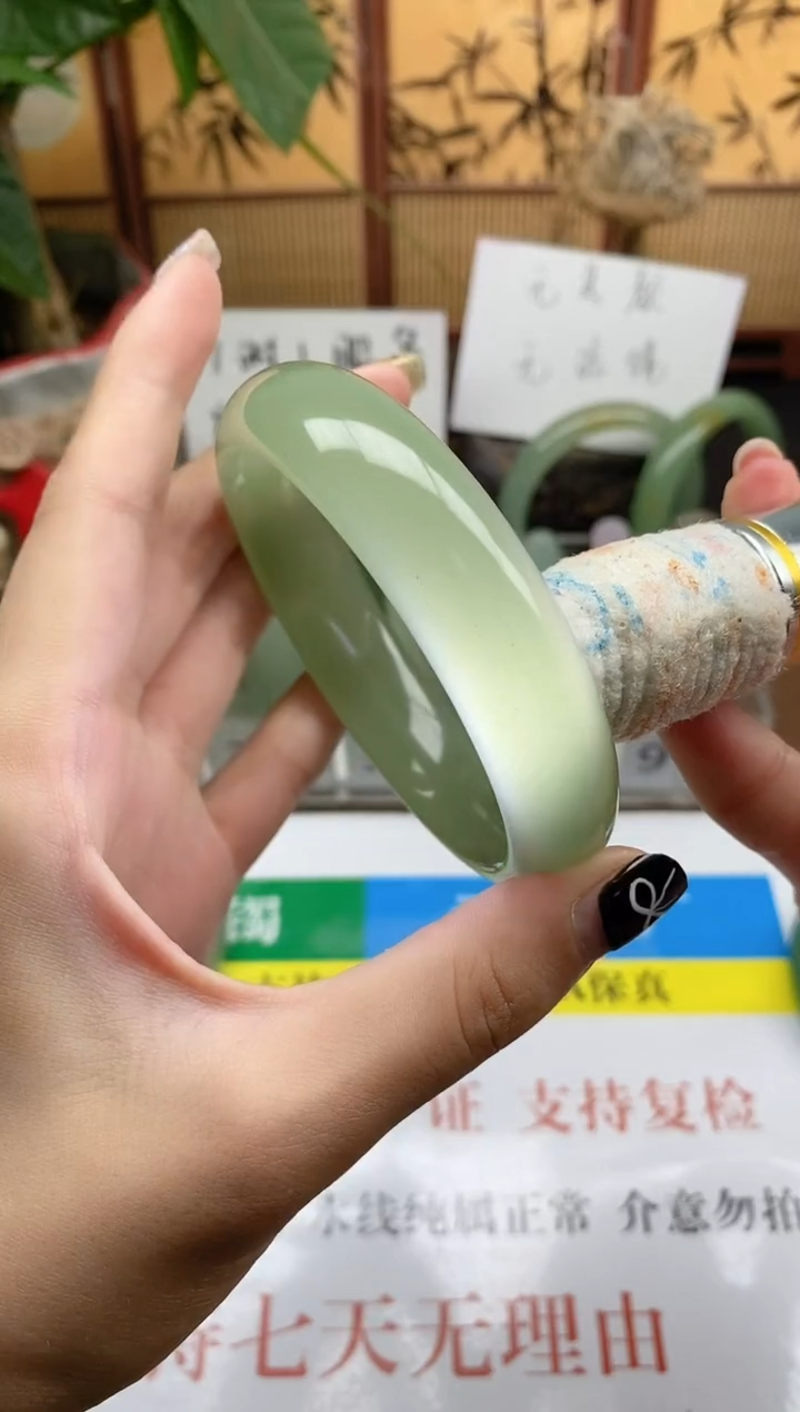 石英质玉手镯未镶嵌014-61