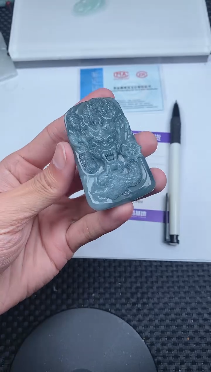 【闪购商品】翡翠颈饰未镶嵌          