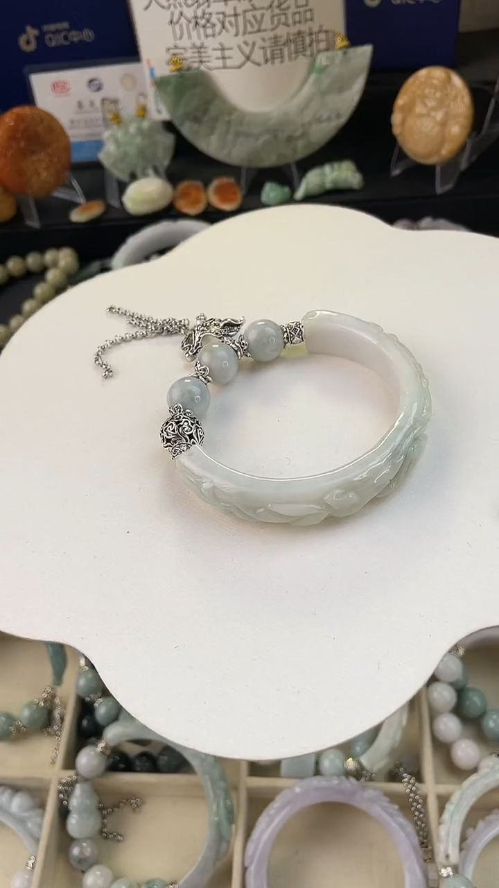 未镶嵌手链翡翠手工定制默认微瑕播介绍为准