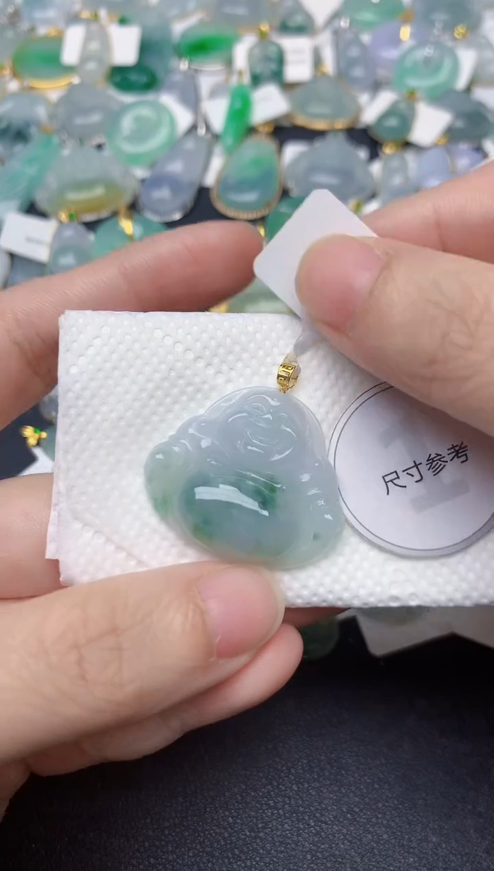 颈饰18K金镶嵌翡翠天然缅甸A货翡翠